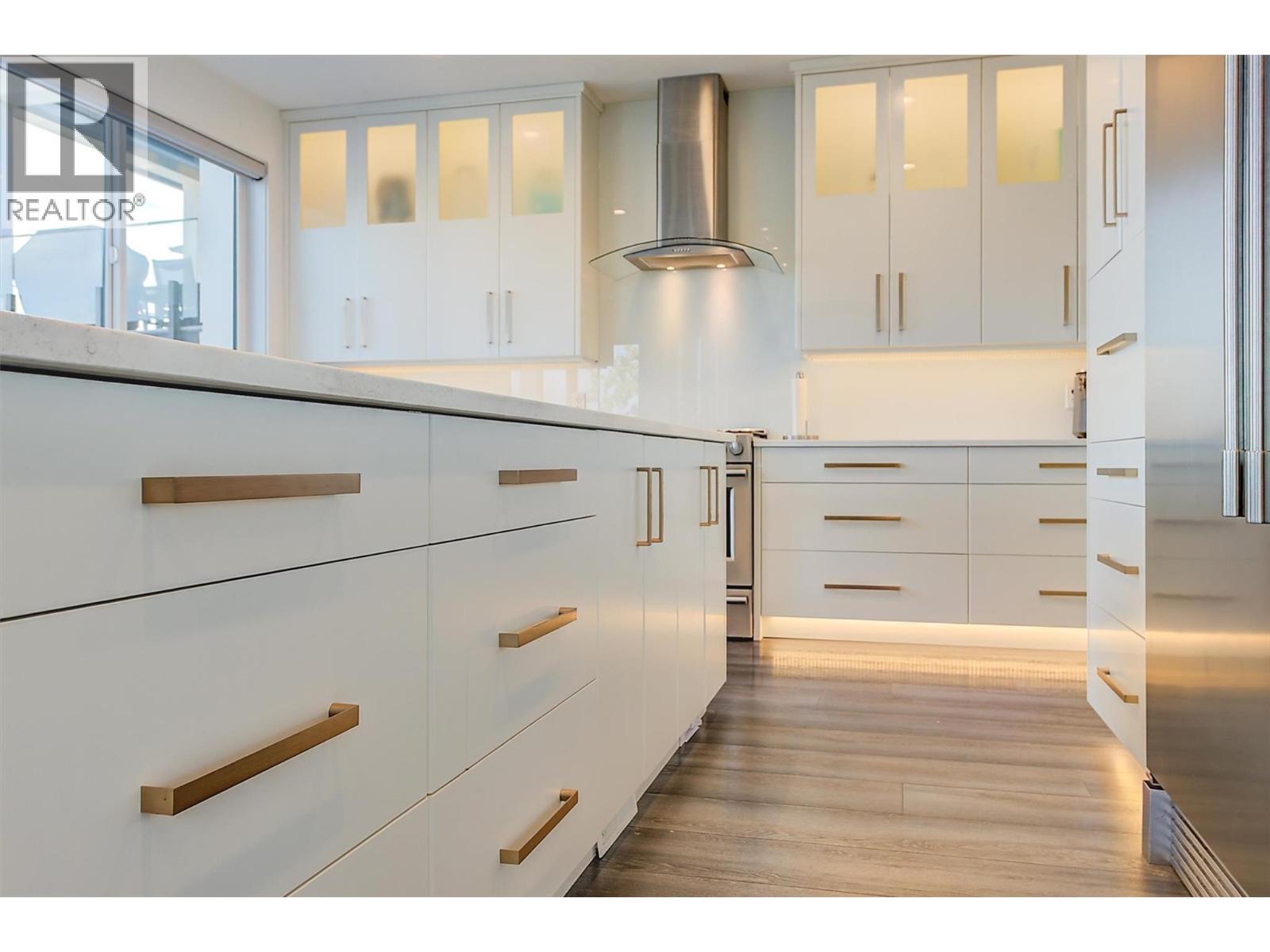 3961 Beachview Drive E, West Kelowna, British Columbia  V4T 2K1 - Photo 12 - 10381144