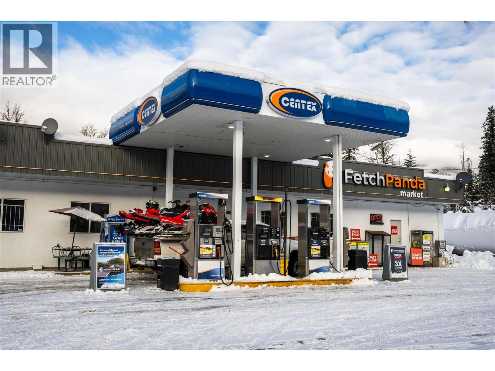 3643 Malakwa Road, Malakwa, British Columbia  V0E 2J0 - Photo 4 - 10381398