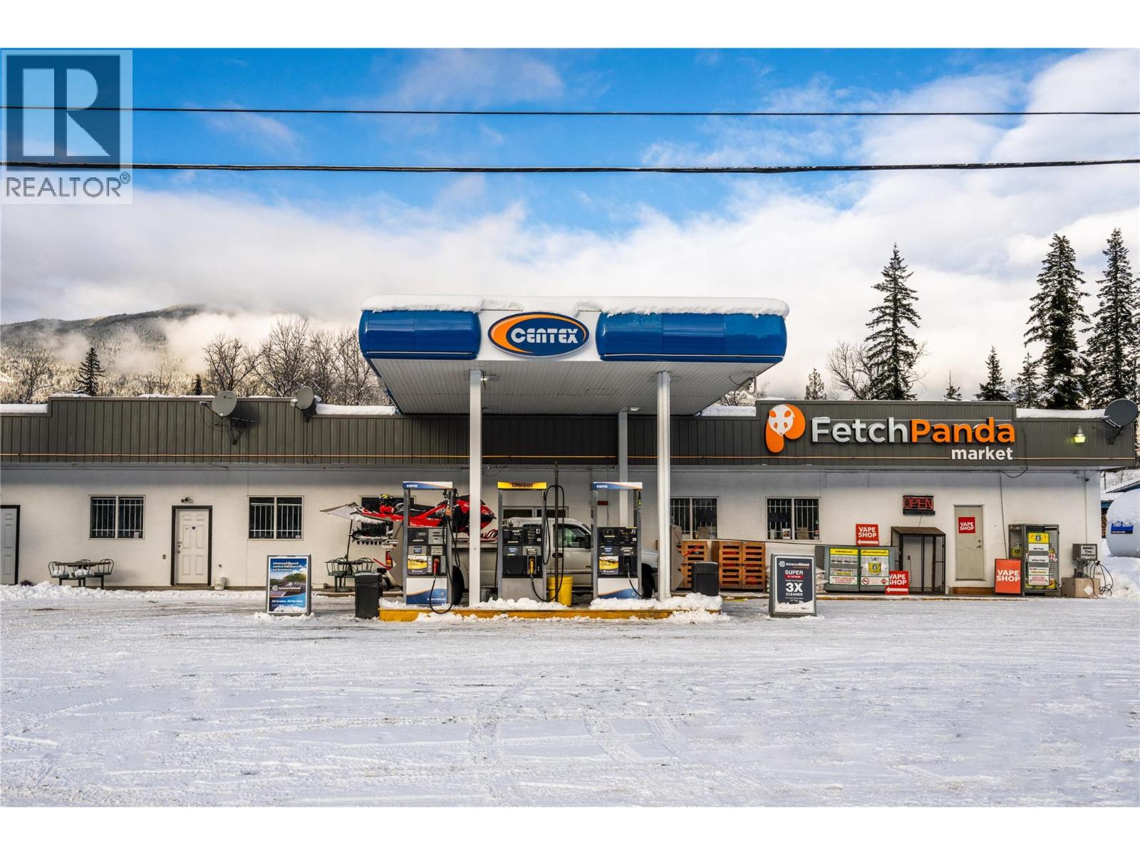 3643 Malakwa Road, Malakwa, British Columbia  V0E 2J0 - Photo 5 - 10381398