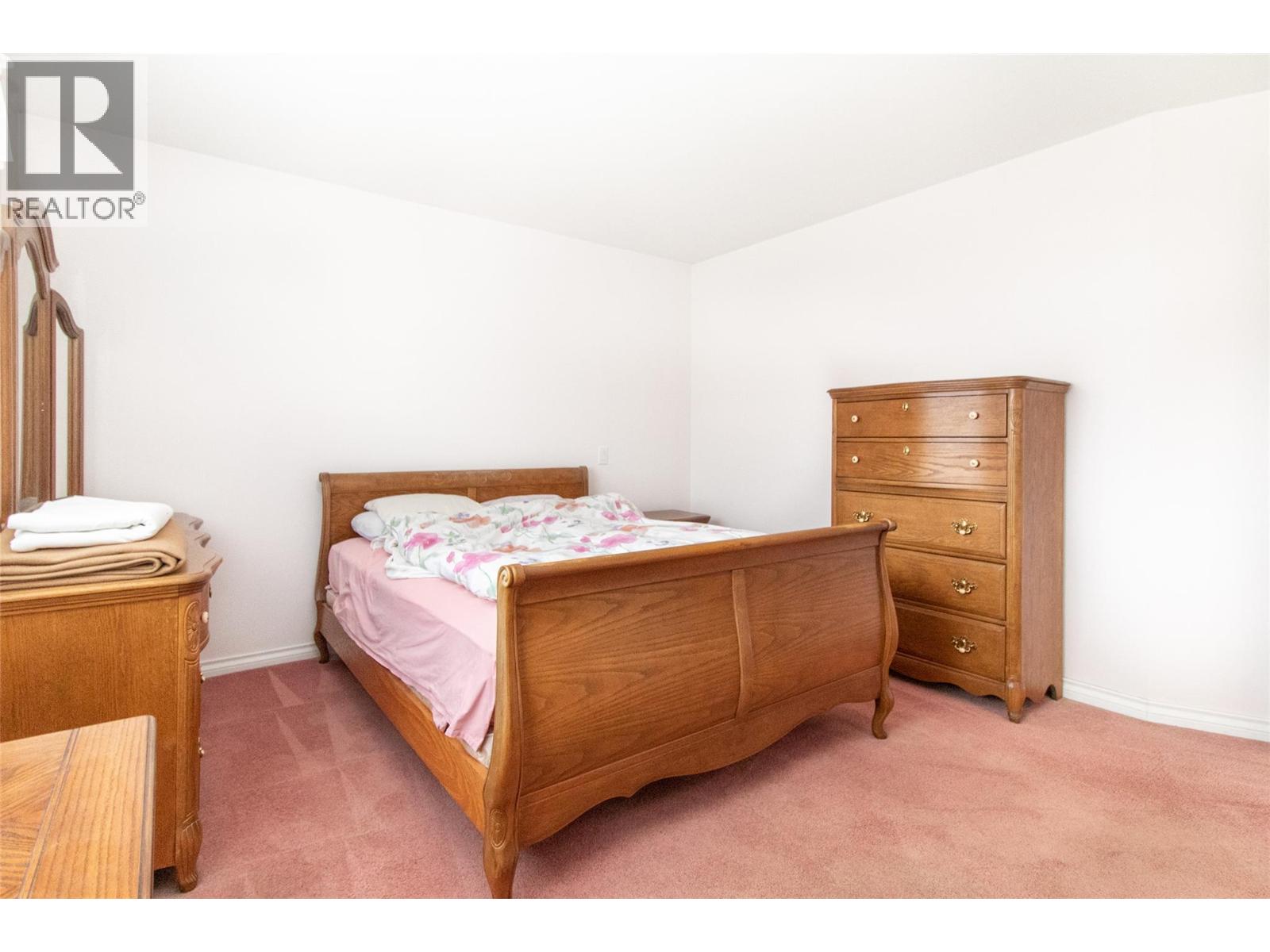 1035 Tataryn Road, Kelowna, British Columbia  V1X 1N6 - Photo 16 - 10381495