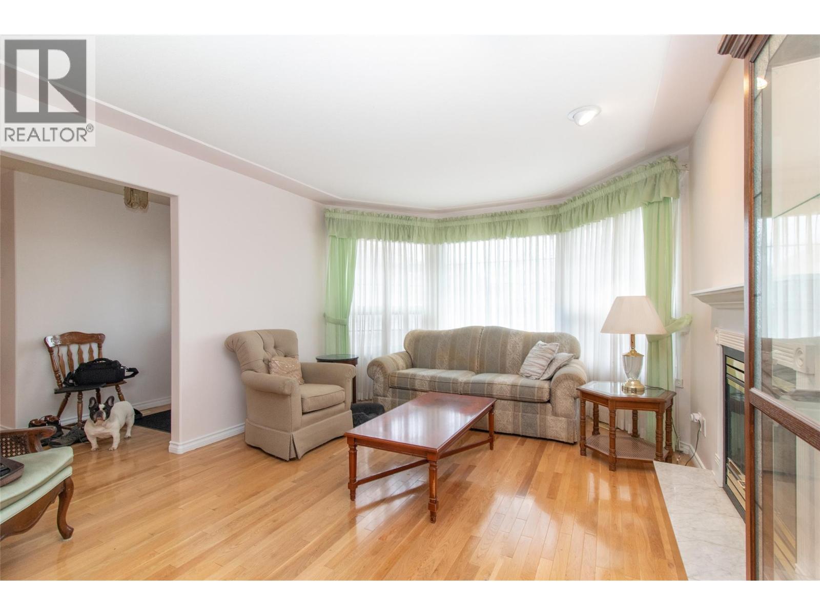 1035 Tataryn Road, Kelowna, British Columbia  V1X 1N6 - Photo 4 - 10381495