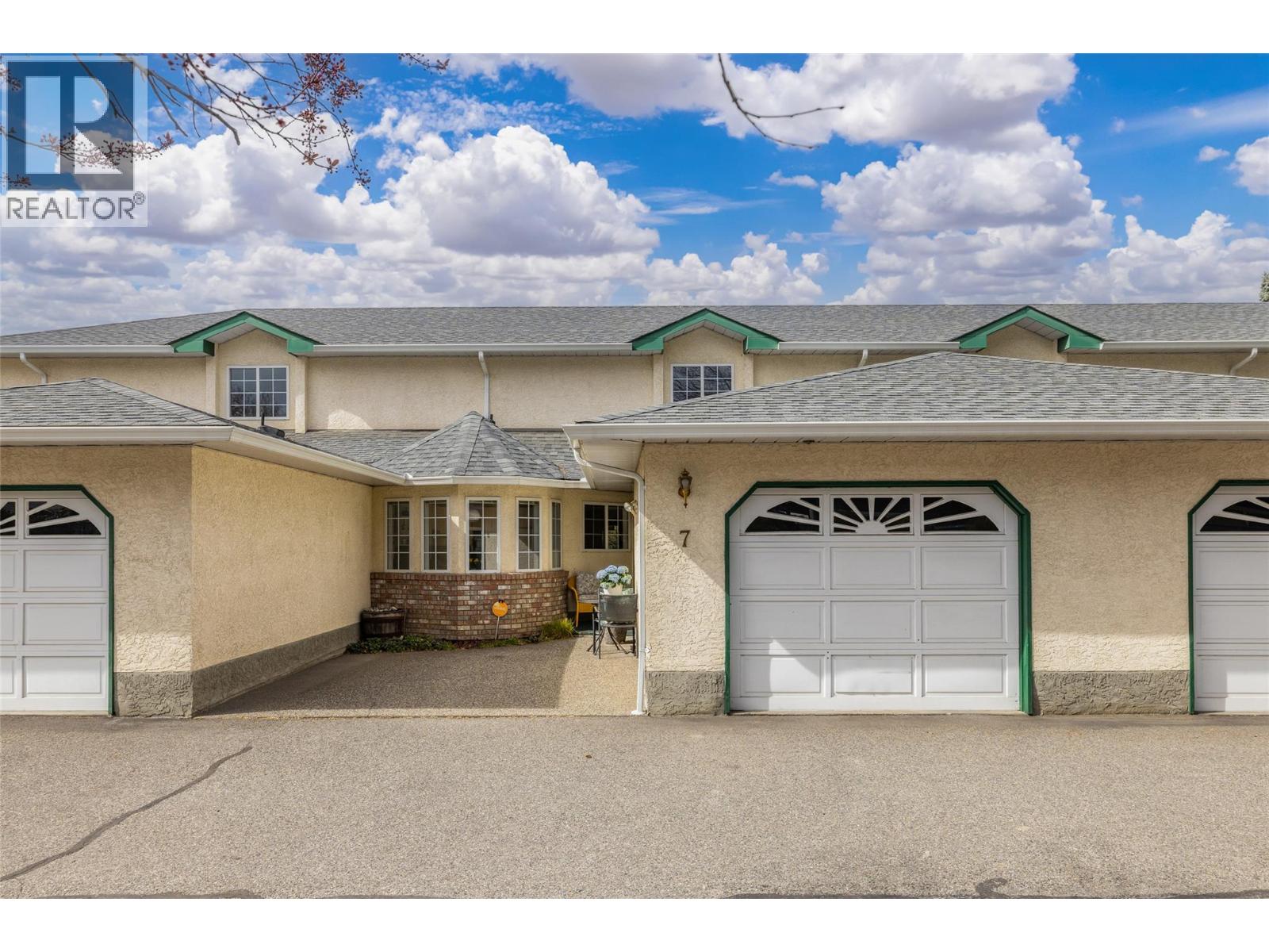 1225 Brookside Avenue Unit# 7, Kelowna, British Columbia  V1Y 5T5 - Photo 1 - 10381484