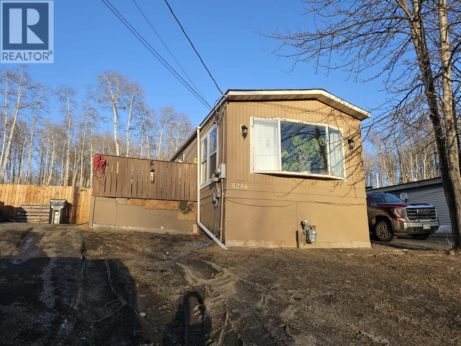 5256 45 Street Se, Chetwynd, British Columbia  V0C 1J0 - Photo 1 - 10381483