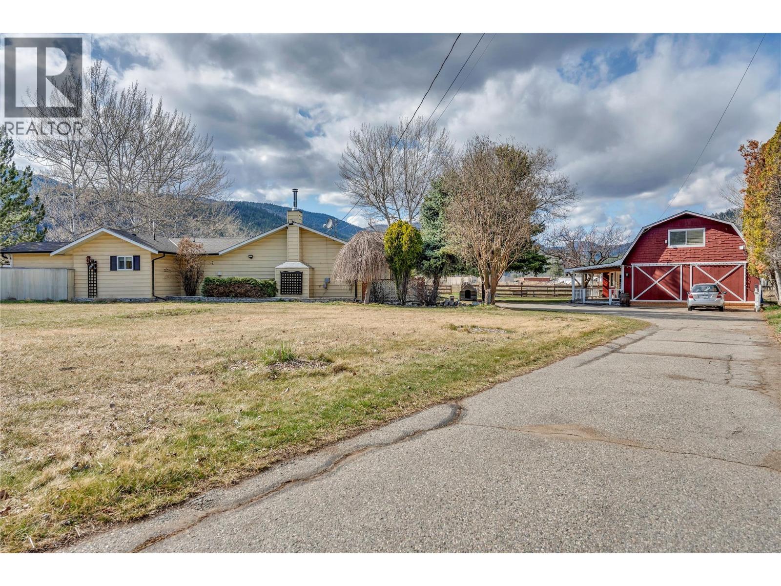 212 Carr Crescent, Oliver, British Columbia  V0H 1T5 - Photo 1 - 10381467