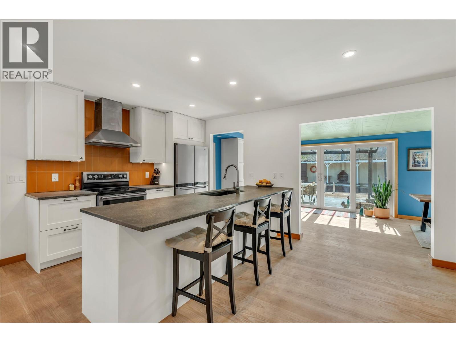 212 Carr Crescent, Oliver, British Columbia  V0H 1T5 - Photo 8 - 10381467