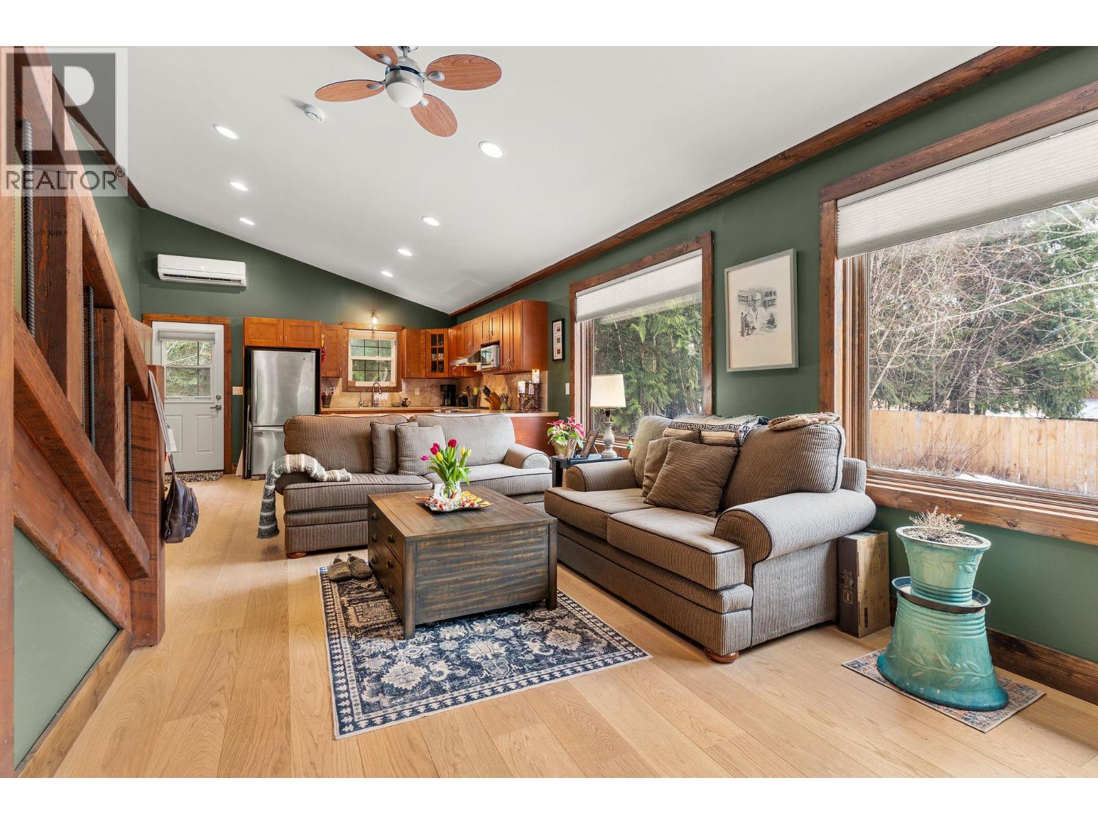 3463 Catherwood Road, Revelstoke, British Columbia  V0E 2S1 - Photo 11 - 10379175