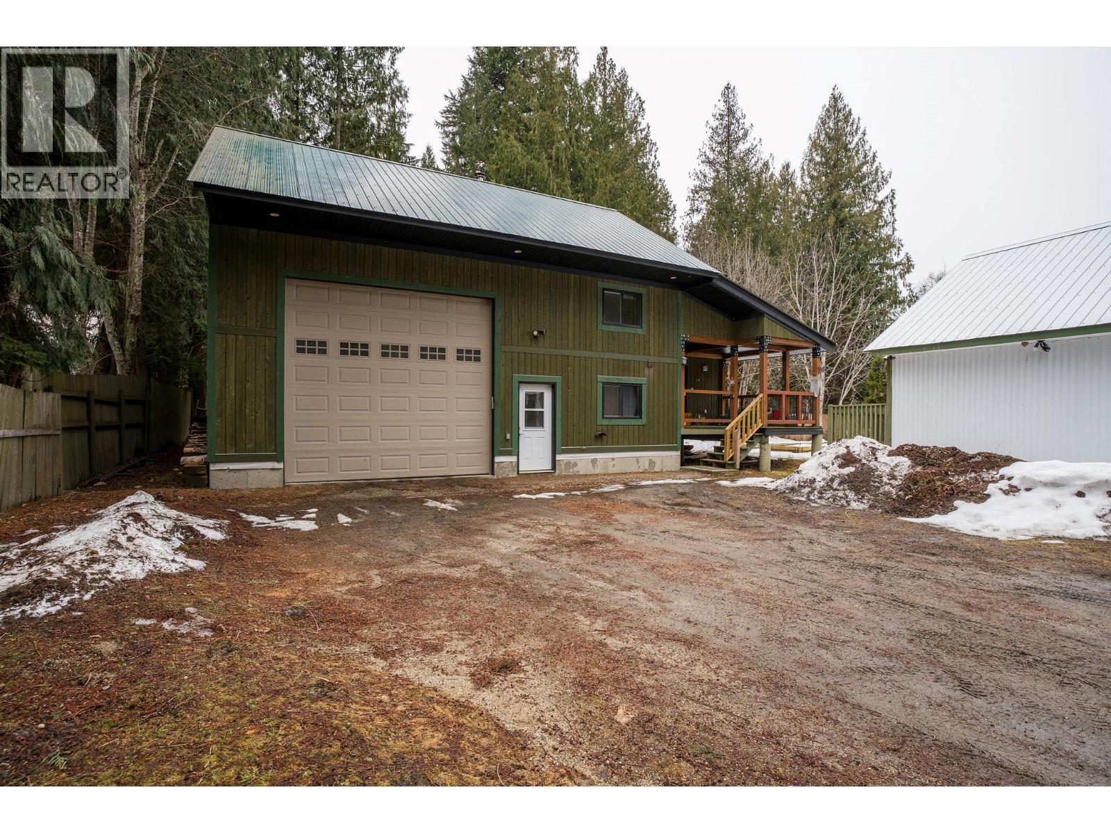 3463 Catherwood Road, Revelstoke, British Columbia  V0E 2S1 - Photo 29 - 10379175
