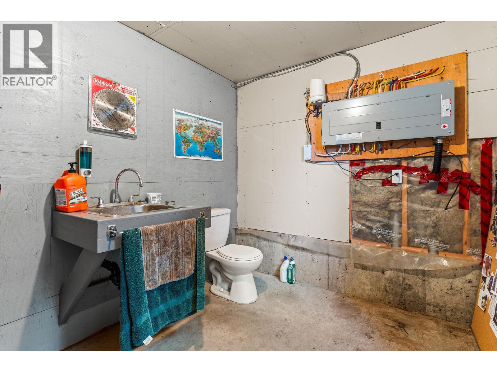 3463 Catherwood Road, Revelstoke, British Columbia  V0E 2S1 - Photo 33 - 10379175