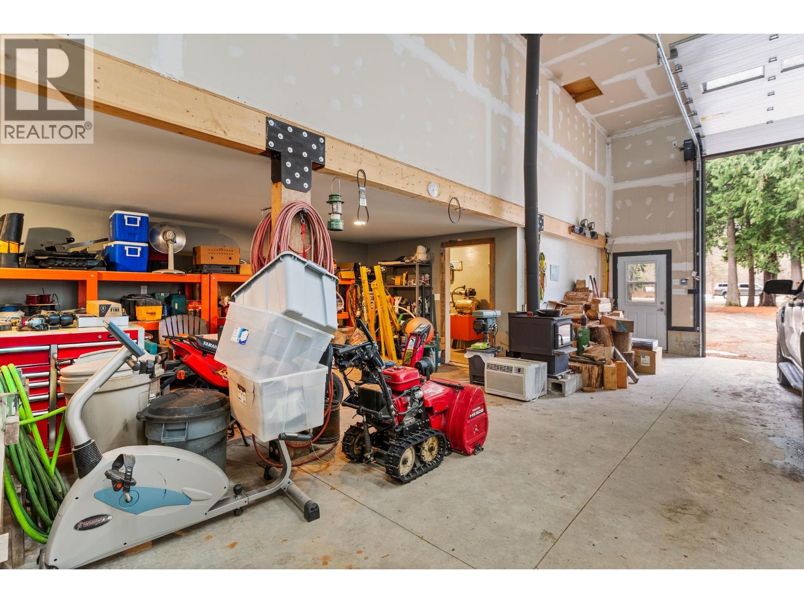 3463 Catherwood Road, Revelstoke, British Columbia  V0E 2S1 - Photo 34 - 10379175