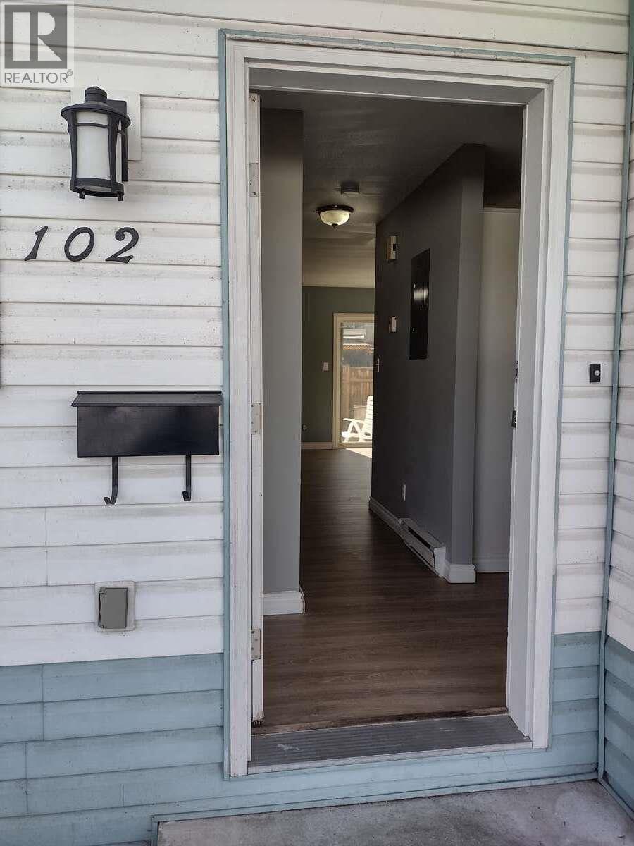 940 Oakville Street Unit# 102, Penticton, British Columbia  V2A 8J6 - Photo 2 - 10381508