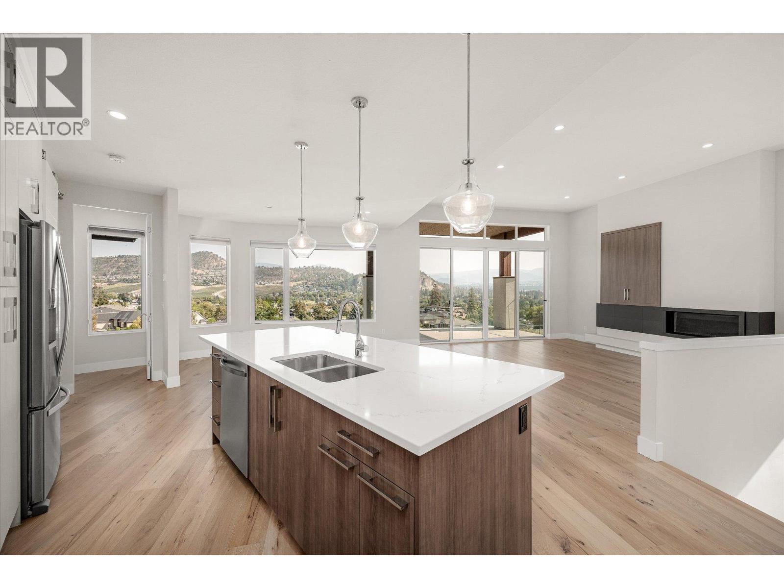 1341 Sladen Crescent, Kelowna, British Columbia  V1V 2Y1 - Photo 11 - 10381395