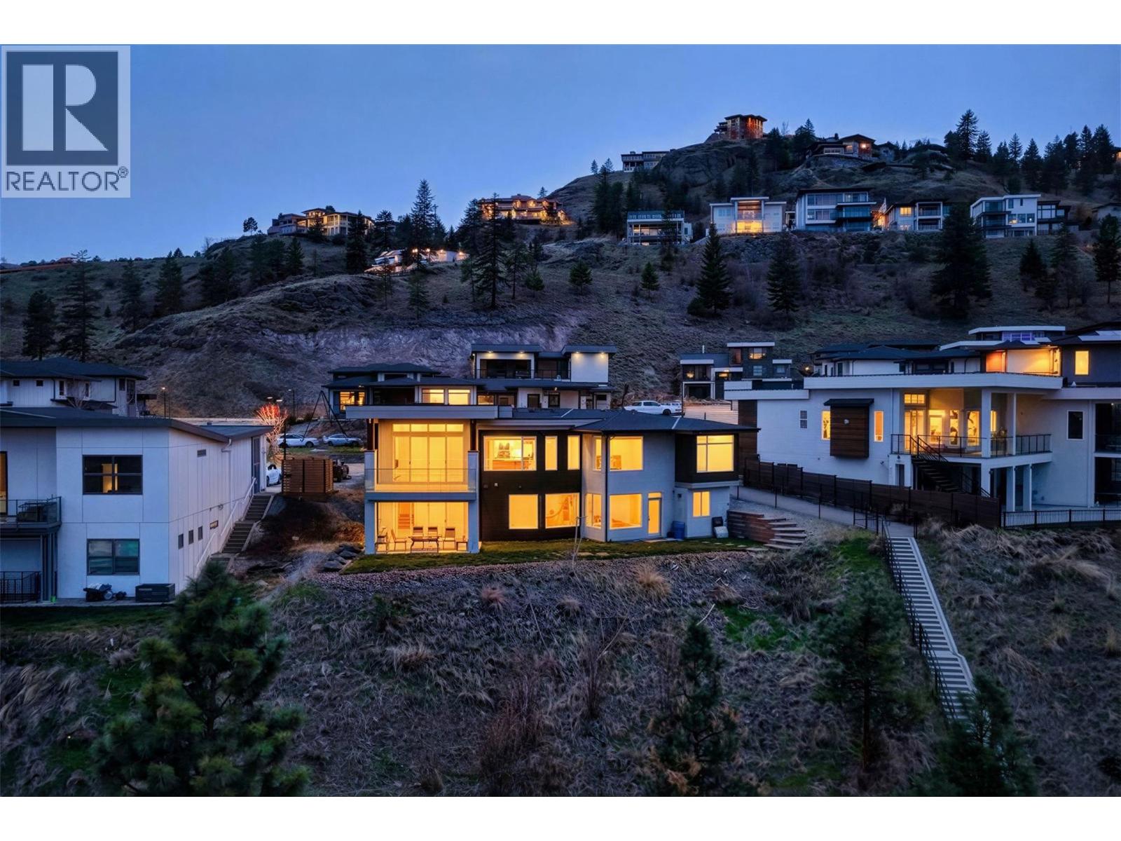 1341 Sladen Crescent, Kelowna, British Columbia  V1V 2Y1 - Photo 4 - 10381395