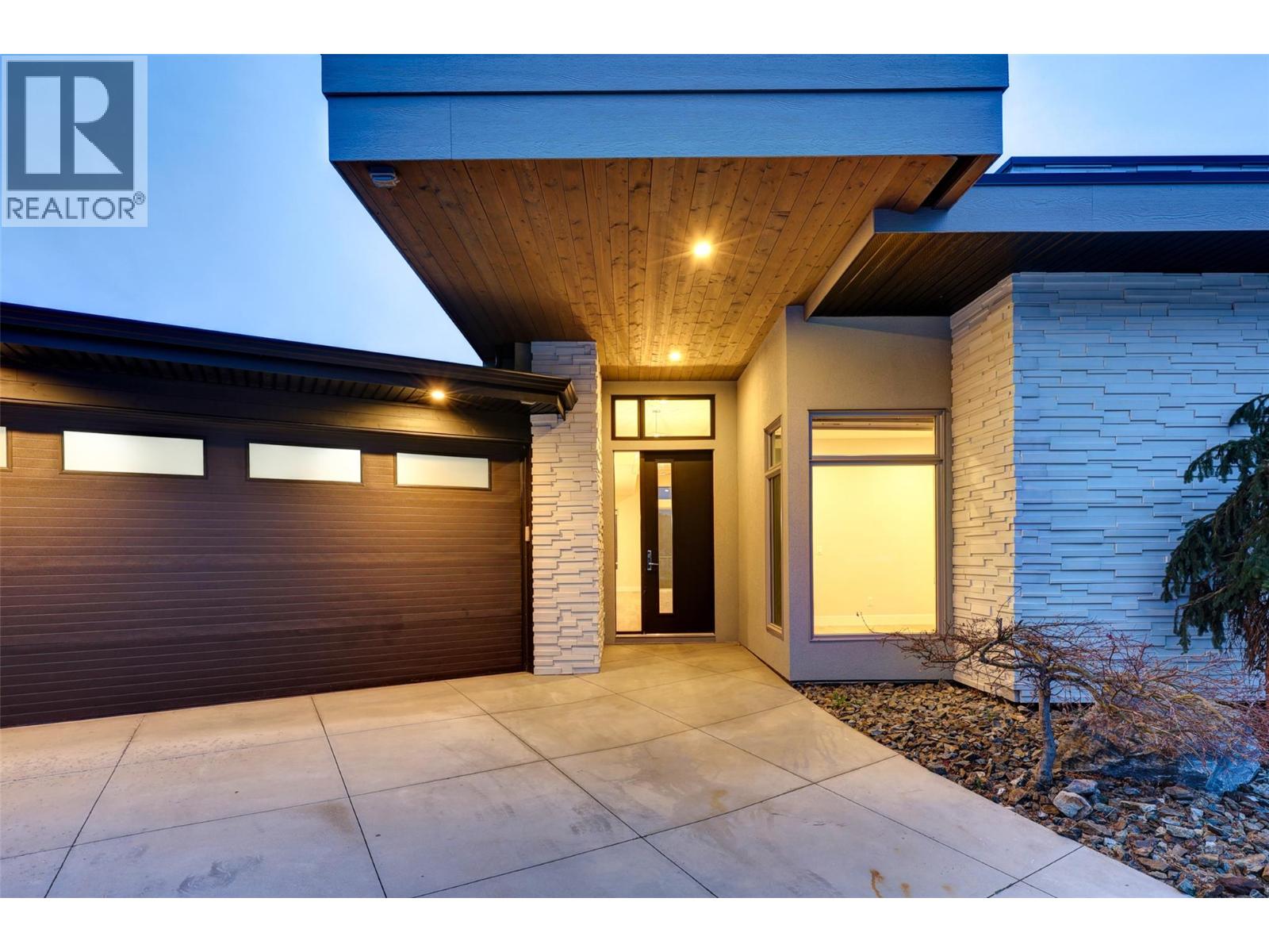 1341 Sladen Crescent, Kelowna, British Columbia  V1V 2Y1 - Photo 5 - 10381395