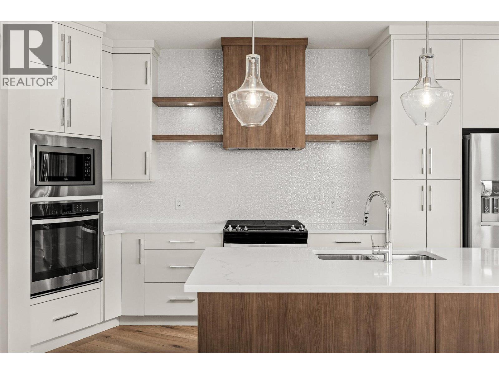 1341 Sladen Crescent, Kelowna, British Columbia  V1V 2Y1 - Photo 8 - 10381395