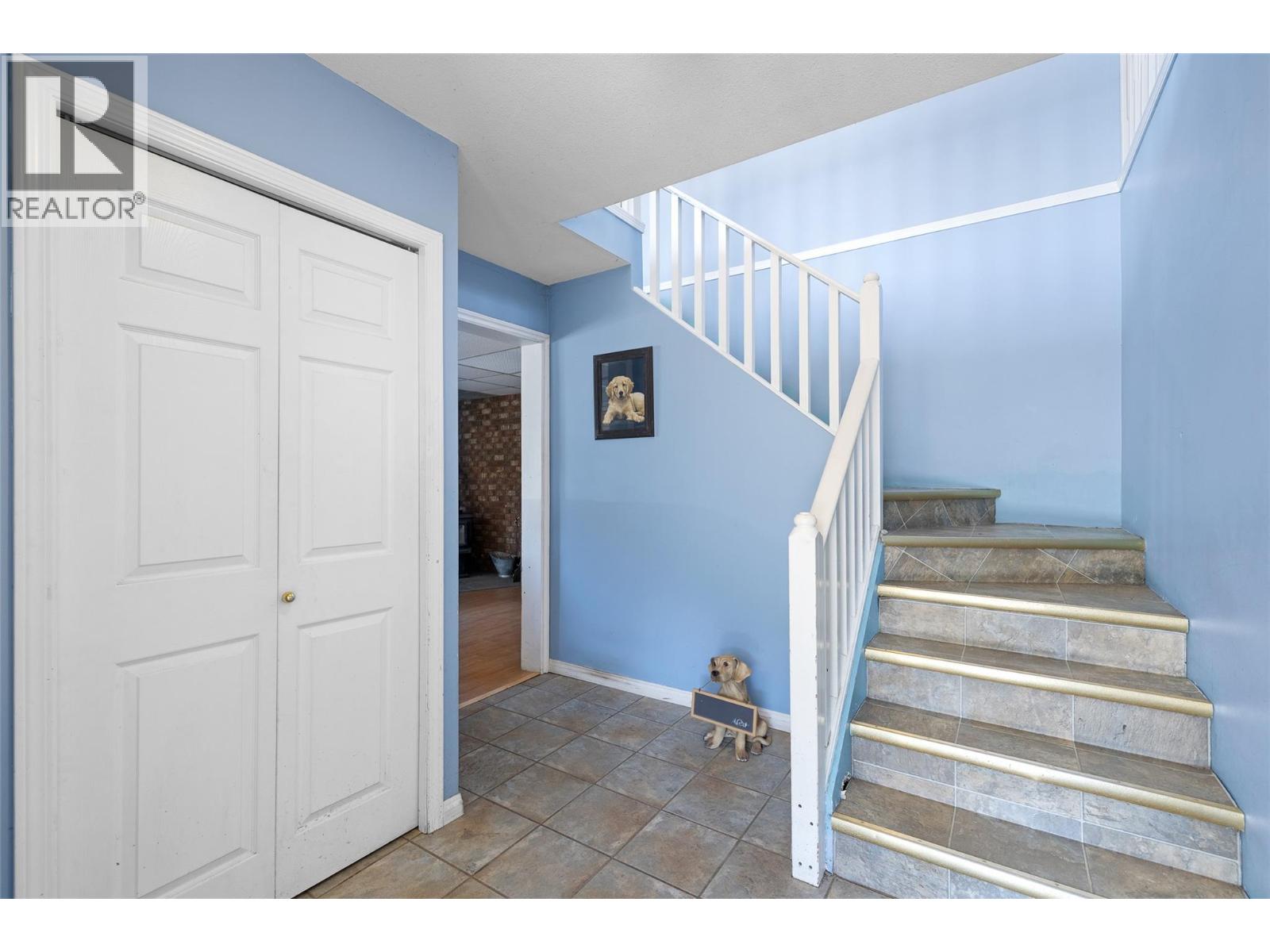 7114 Goshawk Road, Kelowna, British Columbia  V1P 1H9 - Photo 12 - 10381171