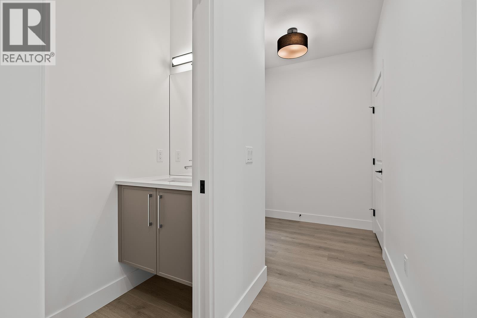 365 Arrowleaf Rise, Coldstream, British Columbia  V1B 0B5 - Photo 11 - 10381128