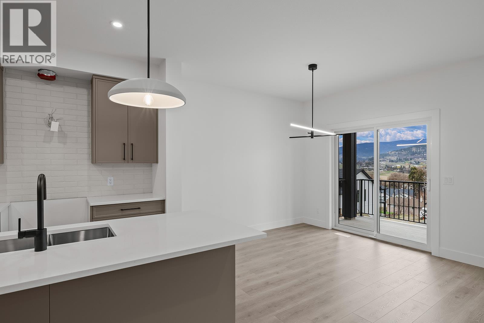 365 Arrowleaf Rise, Coldstream, British Columbia  V1B 0B5 - Photo 16 - 10381128