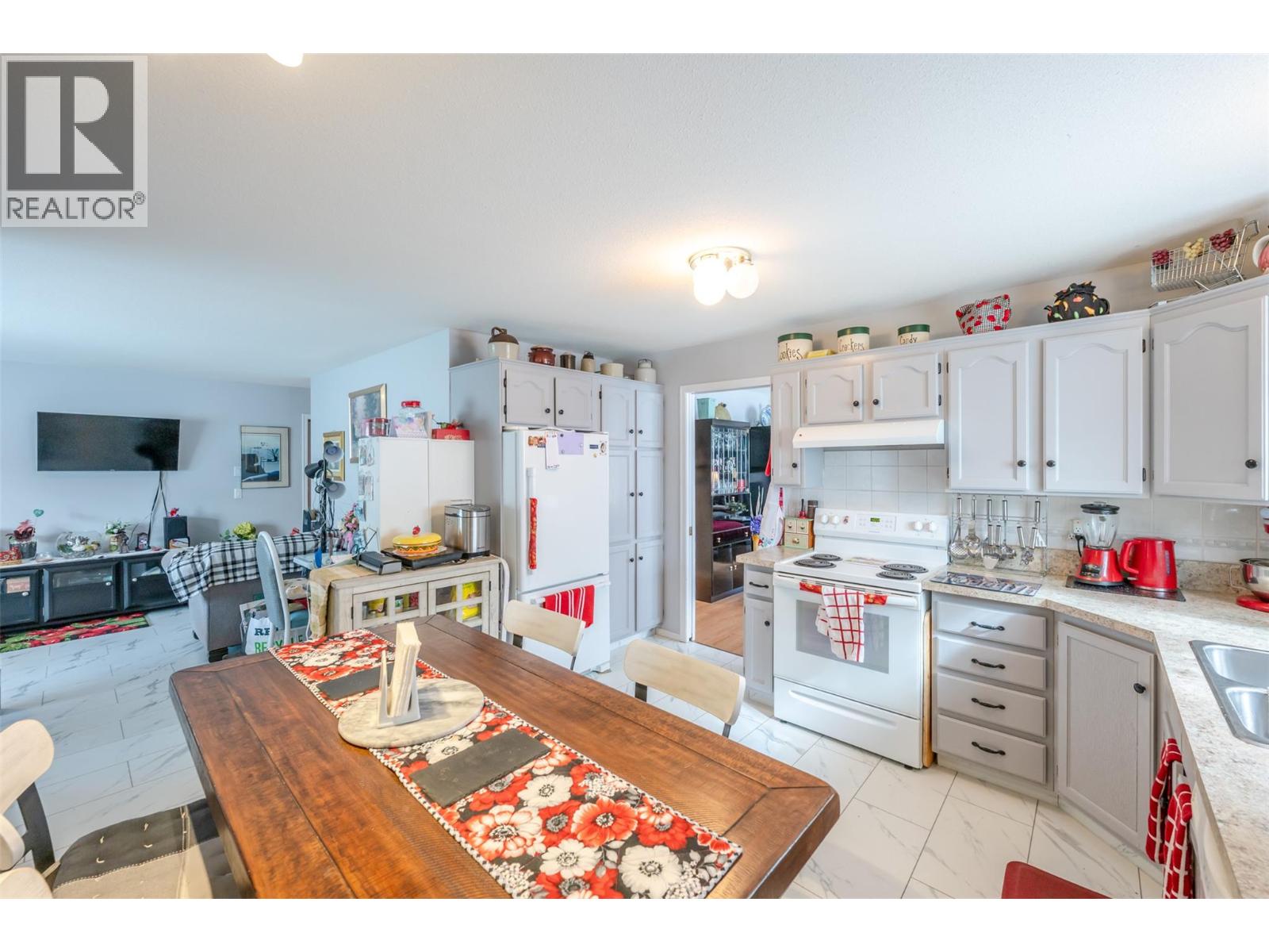 322 Falcon Drive, Penticton, British Columbia  V2A 8K6 - Photo 10 - 10381538