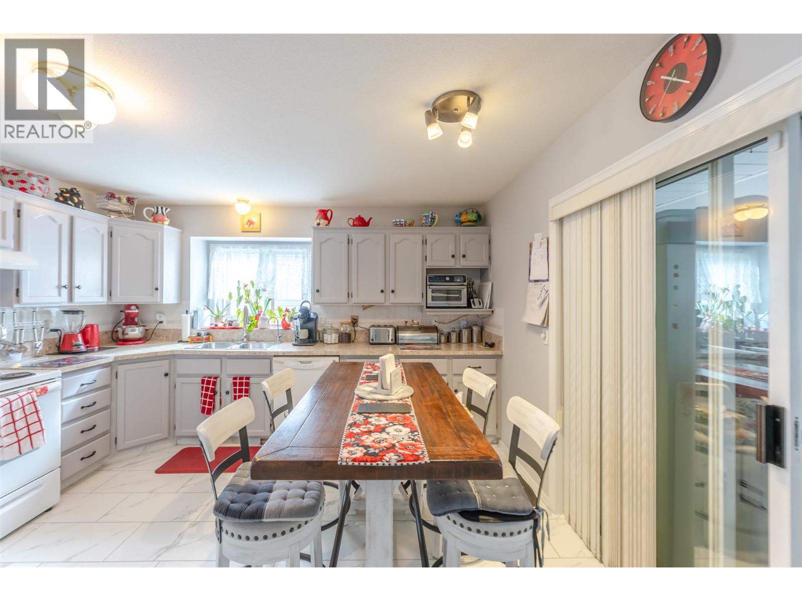 322 Falcon Drive, Penticton, British Columbia  V2A 8K6 - Photo 11 - 10381538