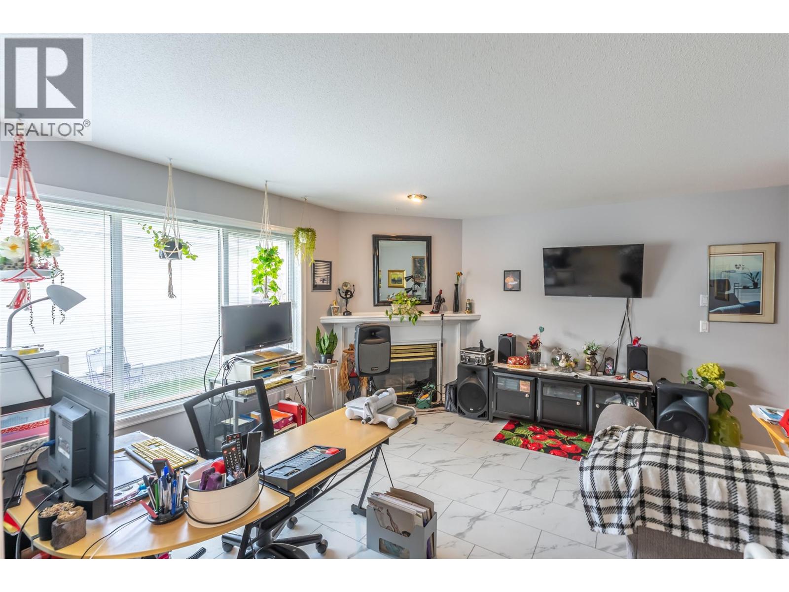 322 Falcon Drive, Penticton, British Columbia  V2A 8K6 - Photo 14 - 10381538