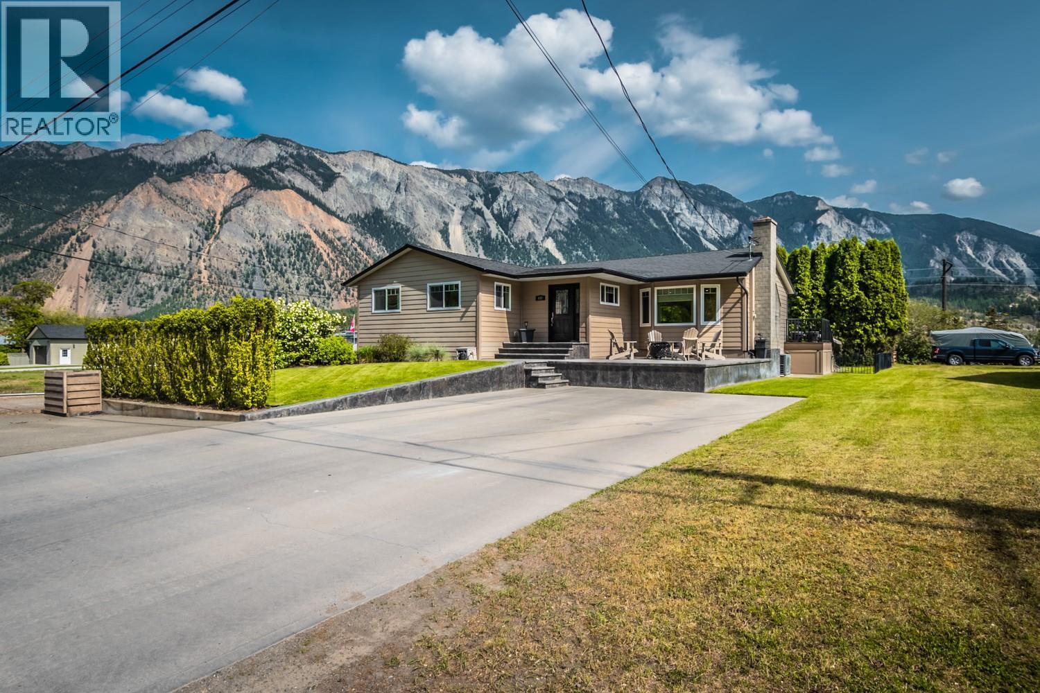692 Summers Street, Lillooet, British Columbia  V0K 1V0 - Photo 50 - 10381333