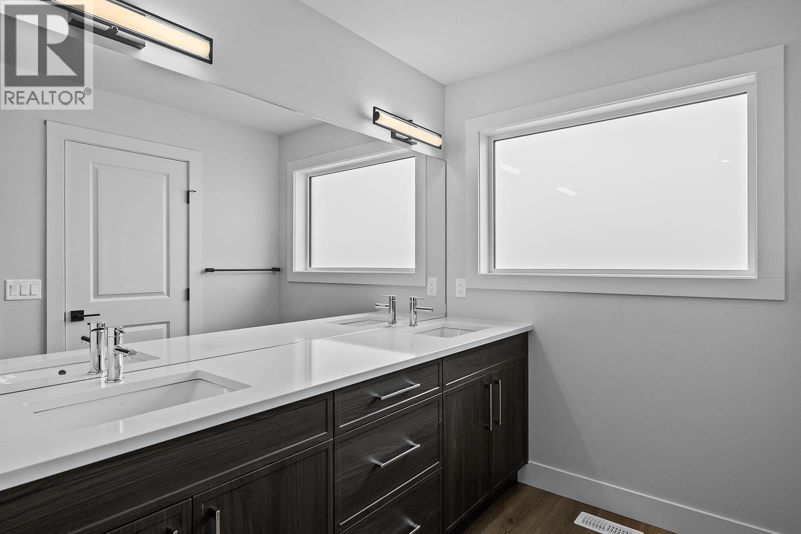 369 Arrowleaf Rise, Coldstream, British Columbia  V1B 0B5 - Photo 10 - 10381140