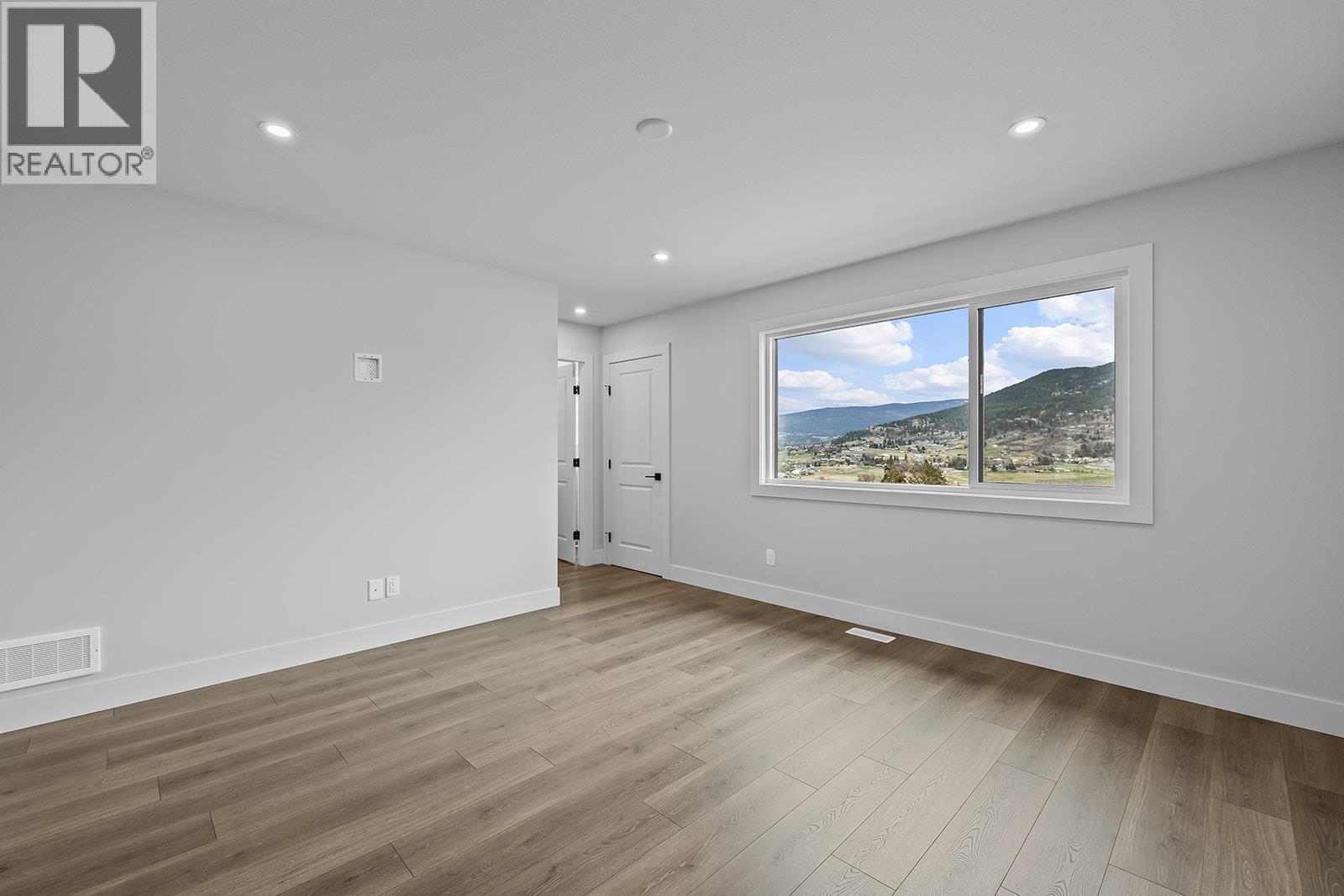 369 Arrowleaf Rise, Coldstream, British Columbia  V1B 0B5 - Photo 32 - 10381140