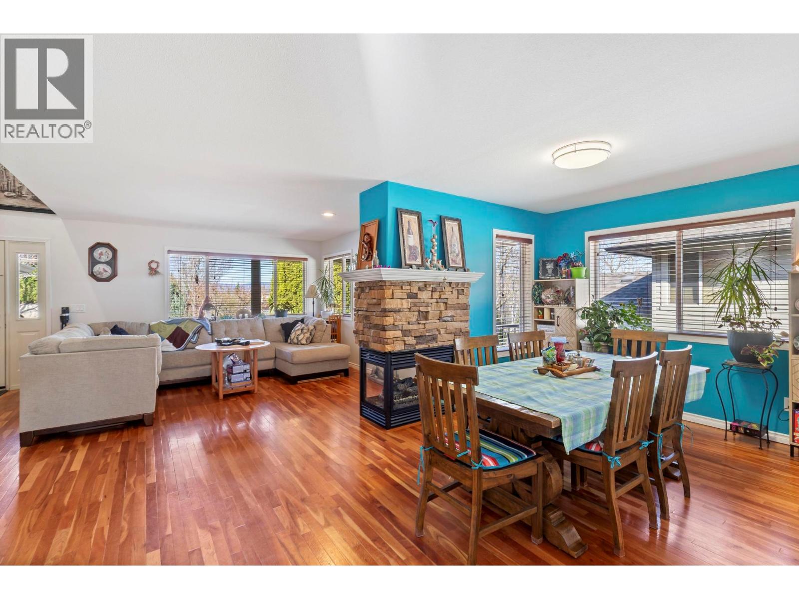 4945 South Ridge Drive, Kelowna, British Columbia  V1W 4Y2 - Photo 11 - 10381479