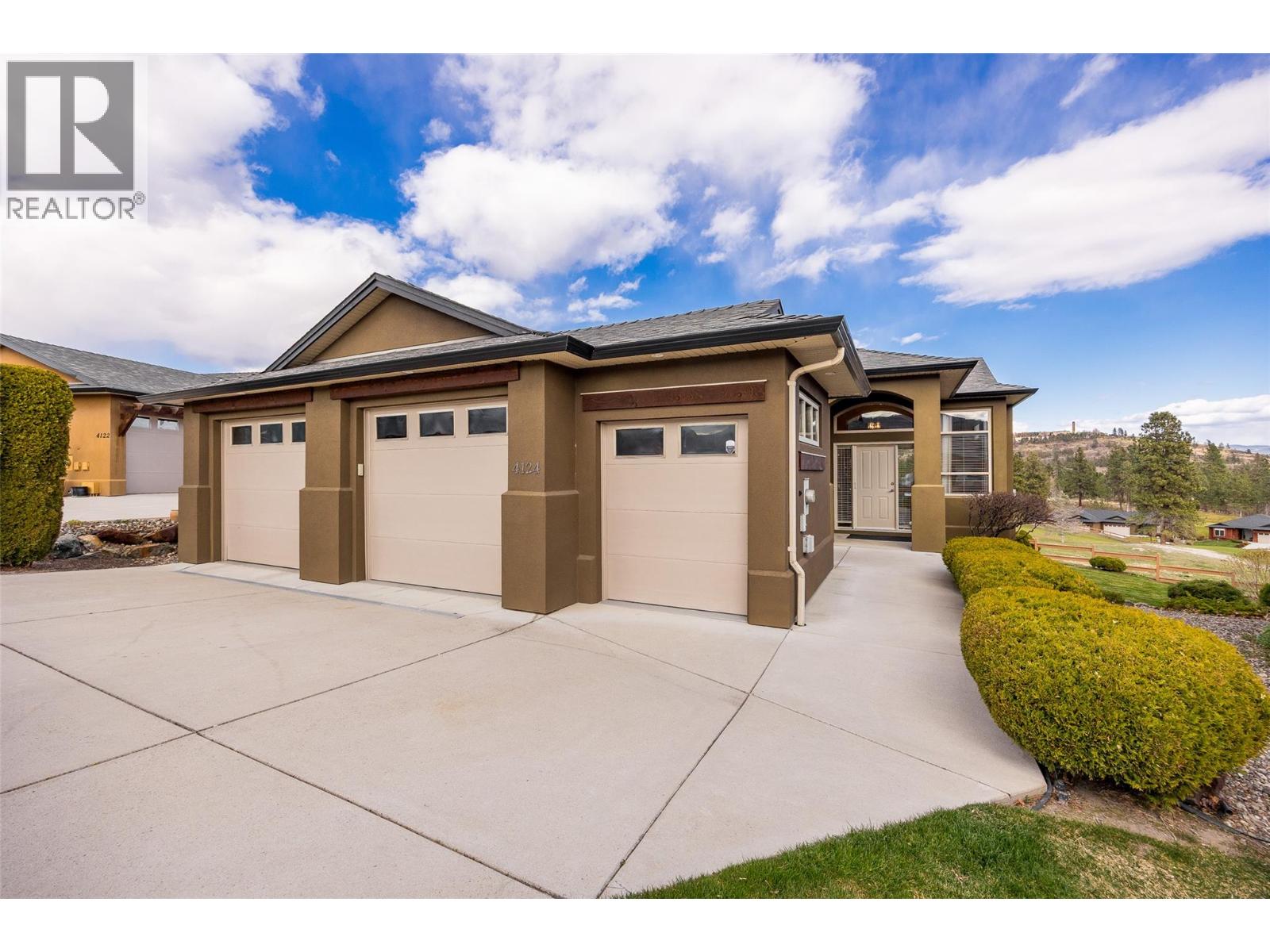 4124 Solana Place, Westbank, British Columbia  V4T 2Y9 - Photo 2 - 10381143