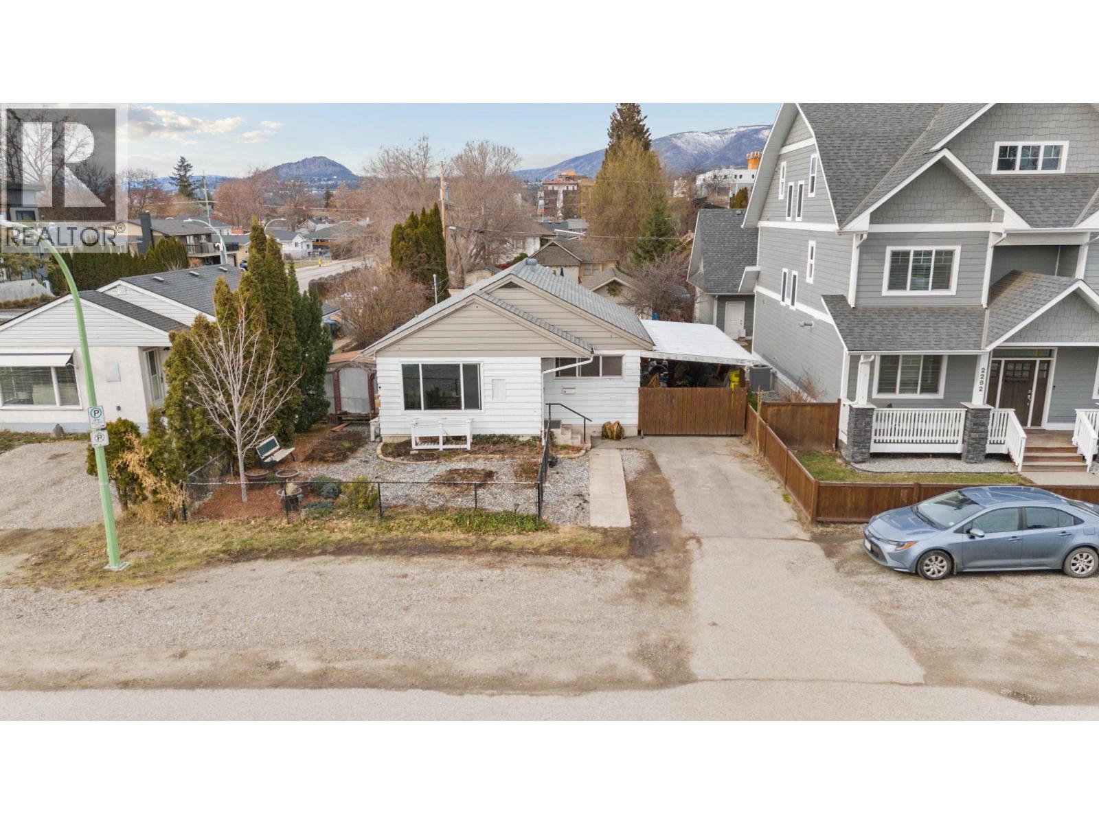 2284 Aberdeen Street, Kelowna, British Columbia  V1Y 2T4 - Photo 3 - 10381292