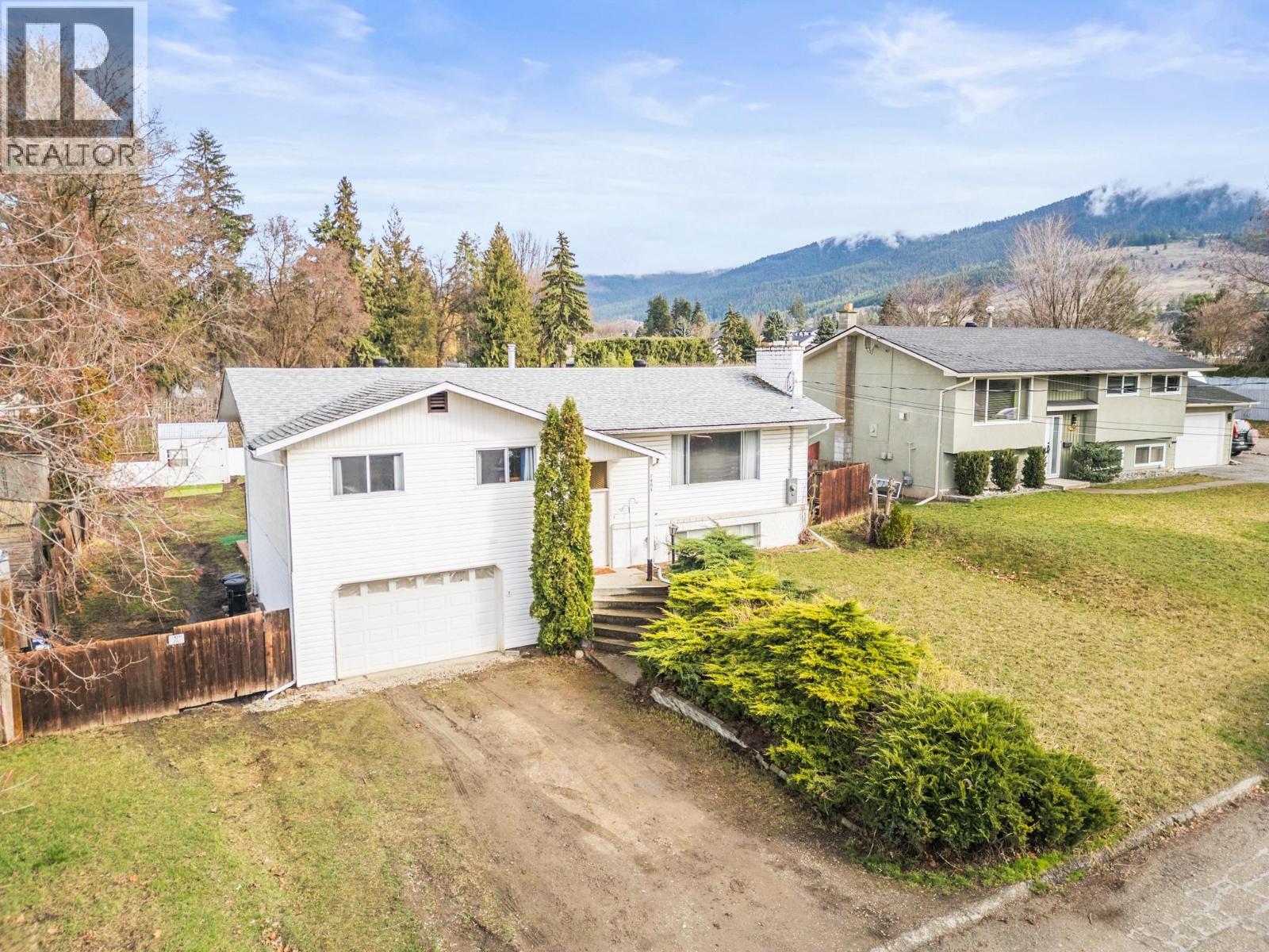 7905 Giles Drive, Coldstream, British Columbia  V1B 1G6 - Photo 37 - 10380564