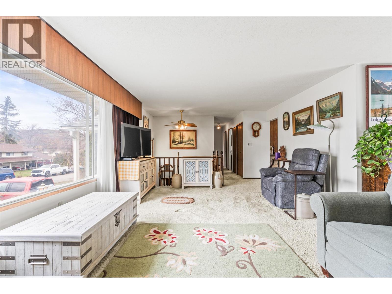 7905 Giles Drive, Coldstream, British Columbia  V1B 1G6 - Photo 7 - 10380564