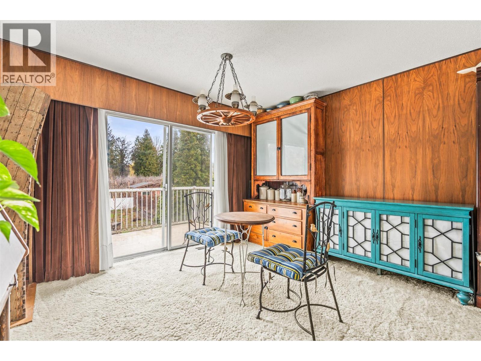 7905 Giles Drive, Coldstream, British Columbia  V1B 1G6 - Photo 8 - 10380564