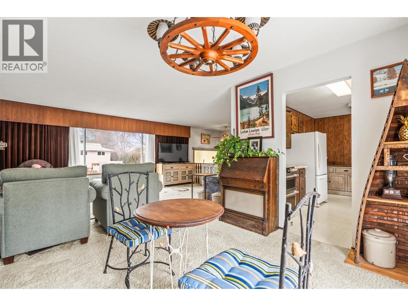 7905 Giles Drive, Coldstream, British Columbia  V1B 1G6 - Photo 9 - 10380564