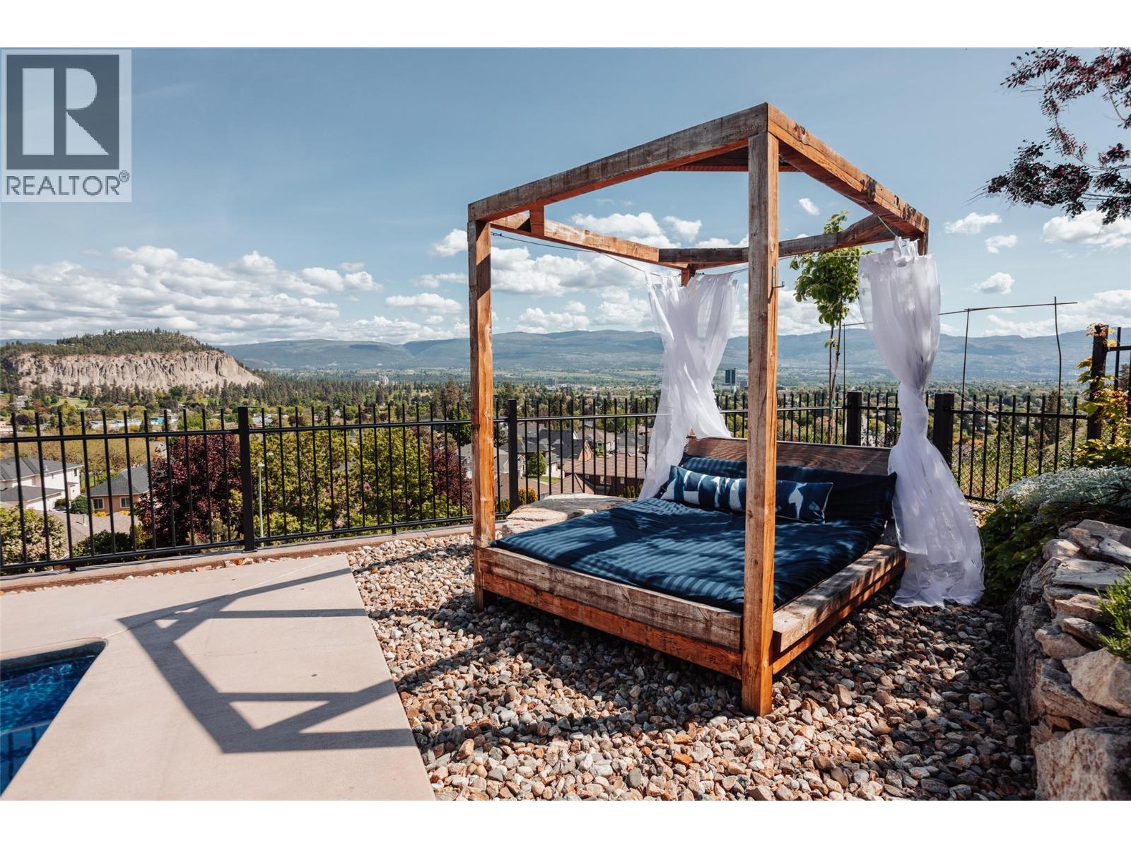 747 Traditions Crescent, Kelowna, British Columbia  V1V 2Y2 - Photo 5 - 10381561