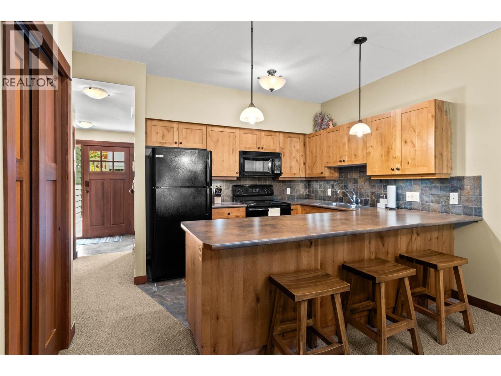 5015 Valley Drive Unit# 35, Sun Peaks, British Columbia  V0E 5N0 - Photo 11 - 10380883