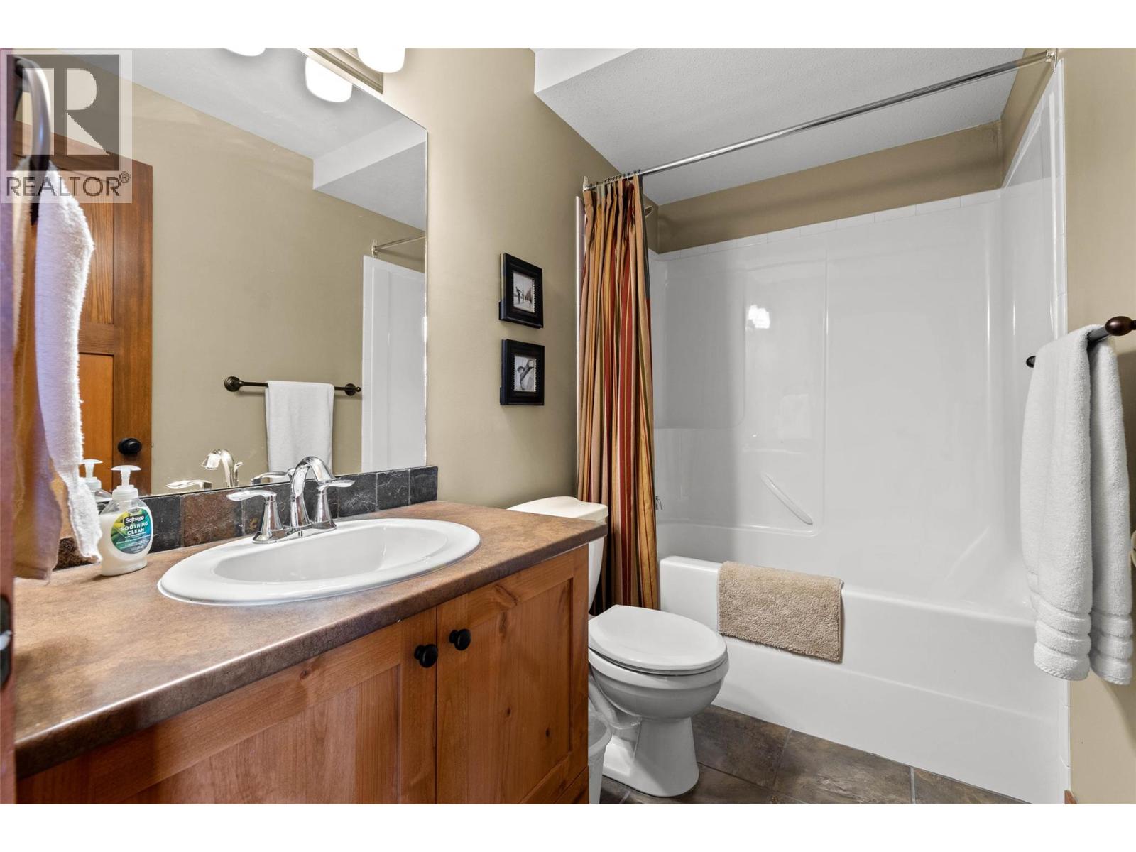 5015 Valley Drive Unit# 35, Sun Peaks, British Columbia  V0E 5N0 - Photo 7 - 10380883