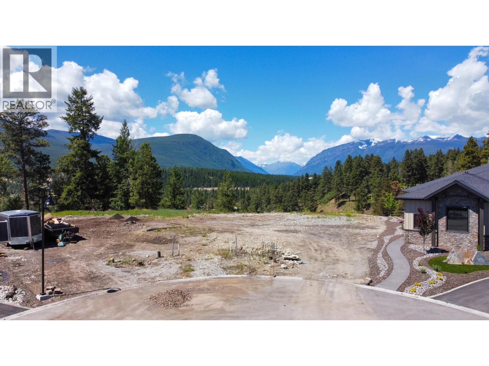 19 Bootleg Gap Close, Kimberley, British Columbia  V1A 3J1 - Photo 3 - 10381278