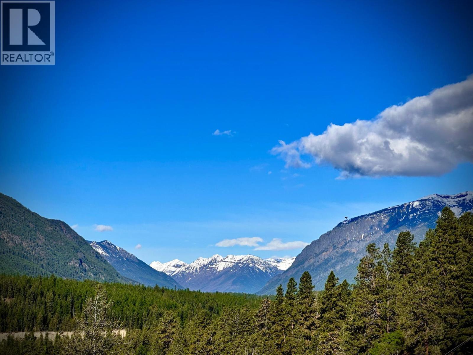 19 Bootleg Gap Close, Kimberley, British Columbia  V1A 3J1 - Photo 4 - 10381278