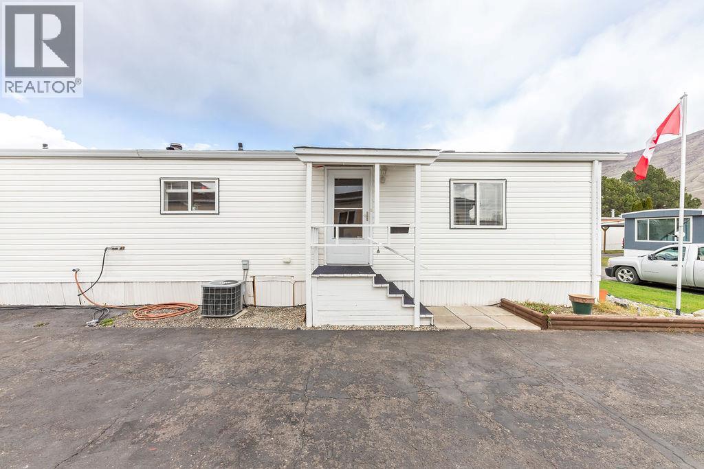 2400 Oakdale Way Unit# 6, Kamloops, British Columbia  V2B 7C4 - Photo 13 - 10381340