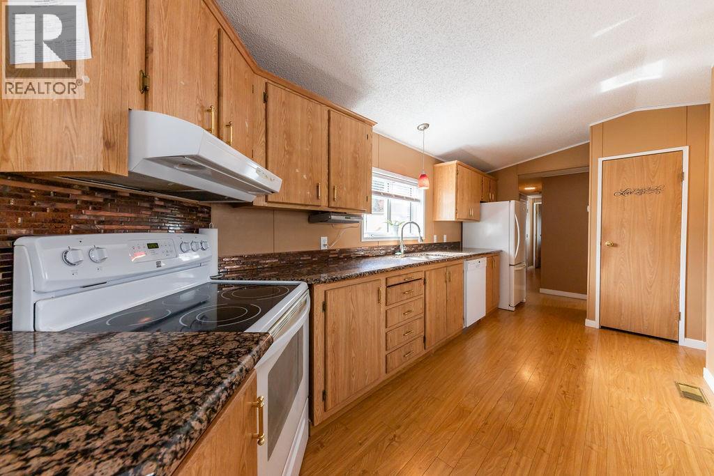 2400 Oakdale Way Unit# 6, Kamloops, British Columbia  V2B 7C4 - Photo 26 - 10381340