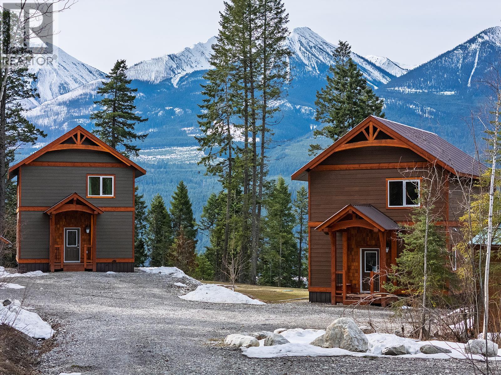 1360 Campbell Road, Golden, British Columbia  V0A 1H7 - Photo 1 - 10381478