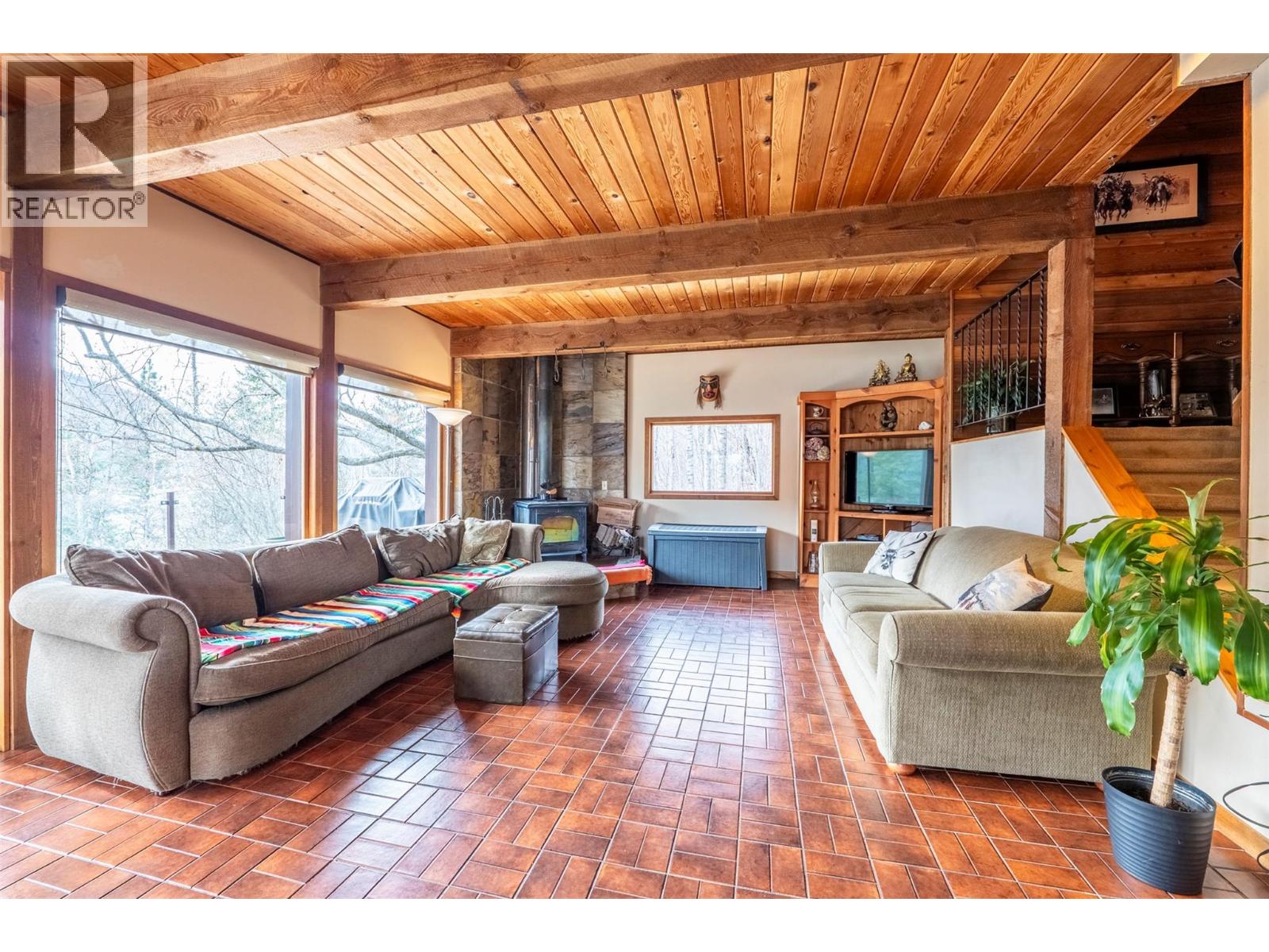 3169 Bainbridge Road, Nelson, British Columbia  V1L 6M7 - Photo 11 - 10381209