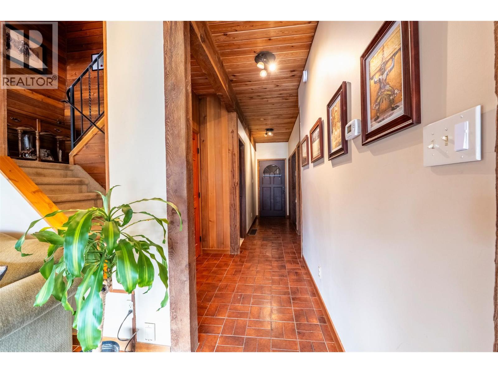 3169 Bainbridge Road, Nelson, British Columbia  V1L 6M7 - Photo 15 - 10381209