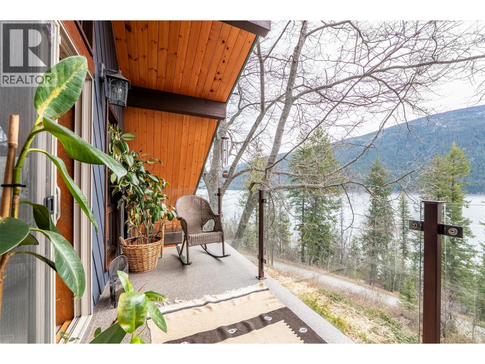 3169 Bainbridge Road, Nelson, British Columbia  V1L 6M7 - Photo 25 - 10381209