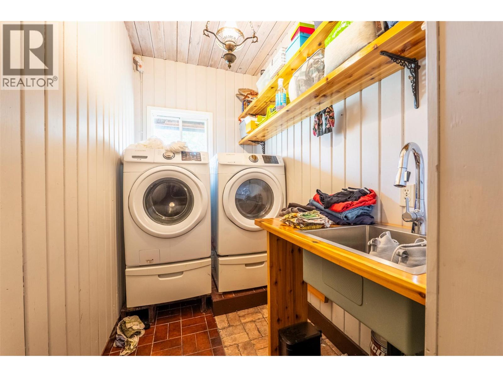 3169 Bainbridge Road, Nelson, British Columbia  V1L 6M7 - Photo 34 - 10381209