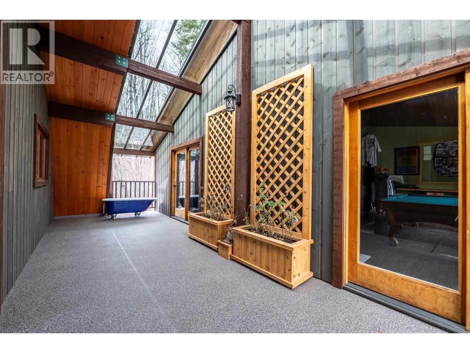 3169 Bainbridge Road, Nelson, British Columbia  V1L 6M7 - Photo 36 - 10381209