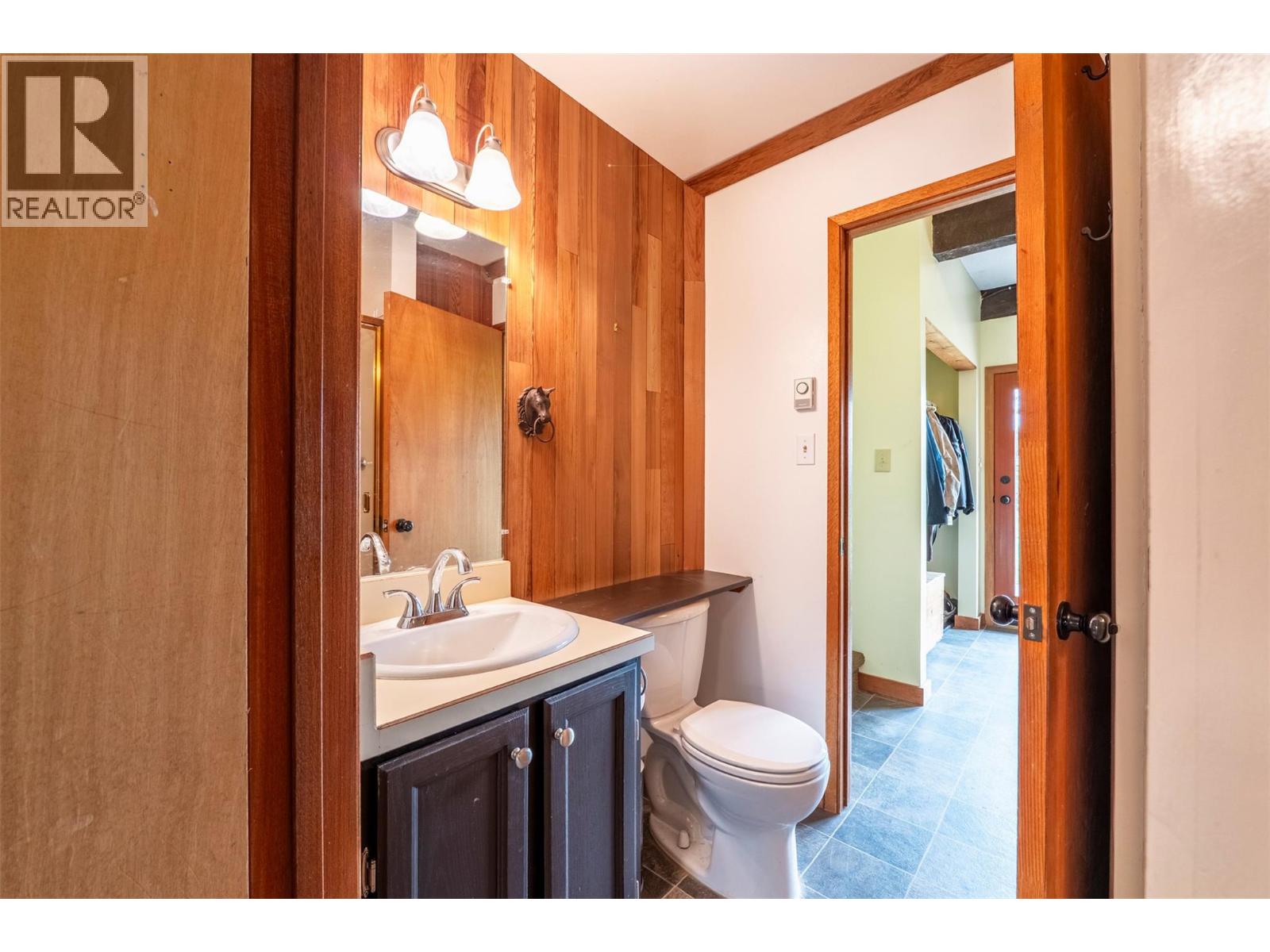 3169 Bainbridge Road, Nelson, British Columbia  V1L 6M7 - Photo 44 - 10381209