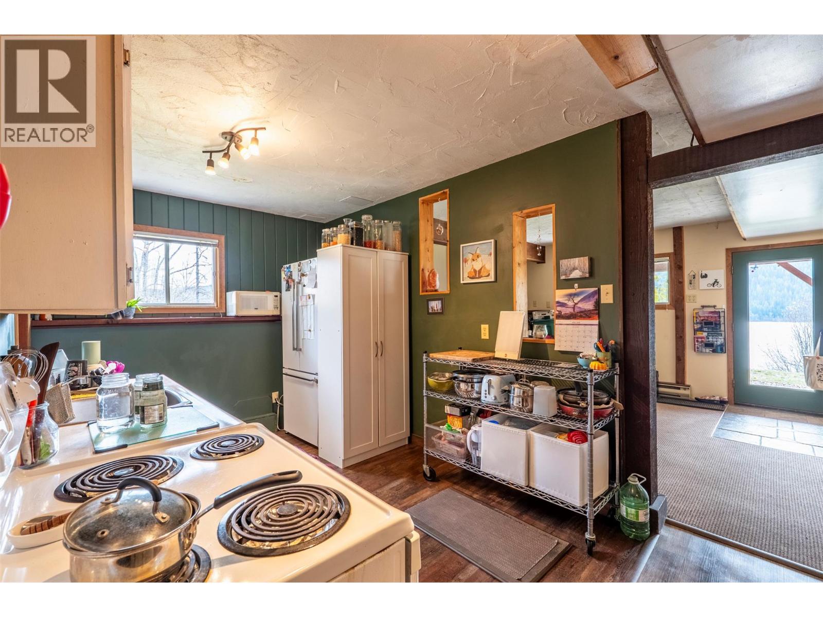 3169 Bainbridge Road, Nelson, British Columbia  V1L 6M7 - Photo 48 - 10381209