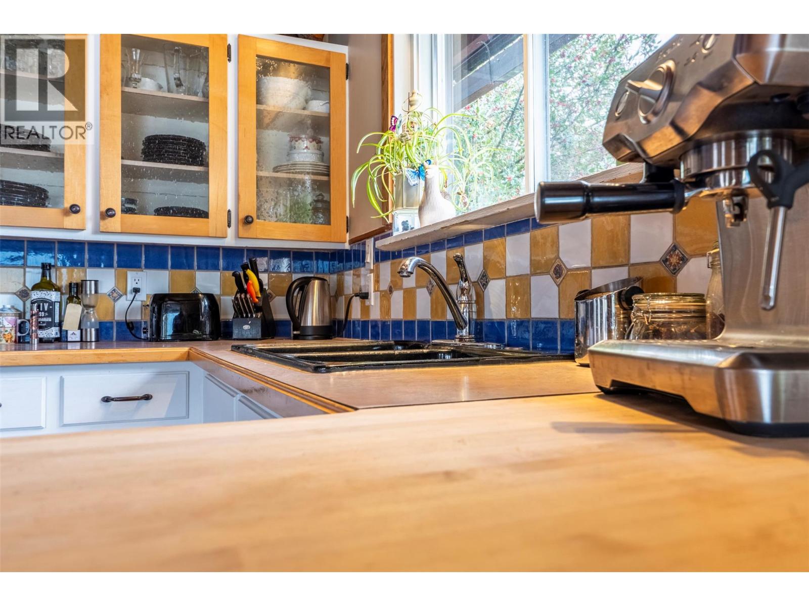 3169 Bainbridge Road, Nelson, British Columbia  V1L 6M7 - Photo 71 - 10381209